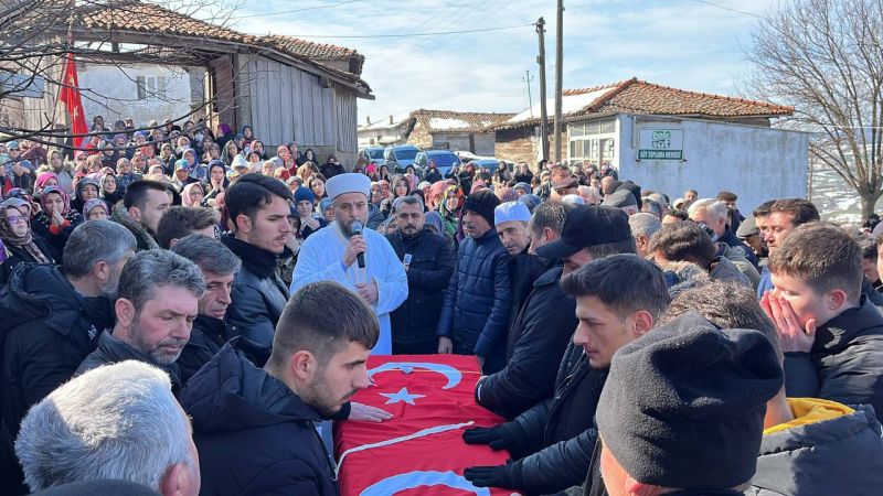 Malatya'da depremde hayatını kaybeden genç mühendisin cenazesi Çan'da defnedildi