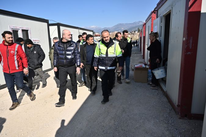 Depremden etkilenen İskenderun'da 