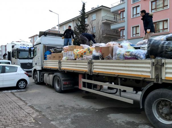 STK'lerin deprem bölgesindeki yardım seferberliği sürüyor