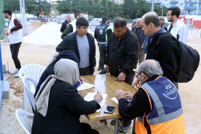 Bursa Büyükşehir Belediyesi, Hatay'da bir konteyner kentin kurulumunu tamamladı