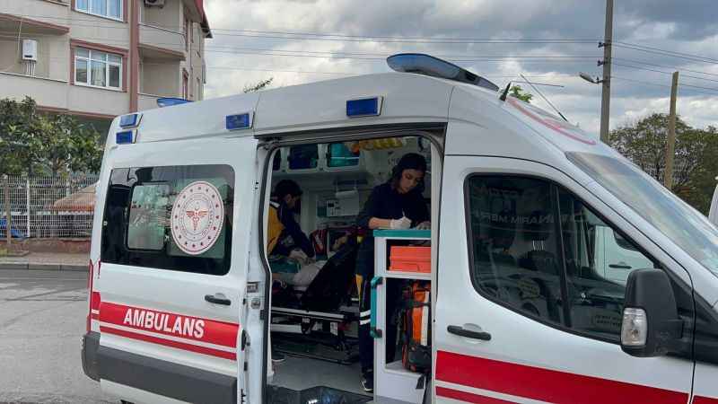 Kocaeli'de iki minibüsün çarpıştığı kazada 1 kişi yaralandı