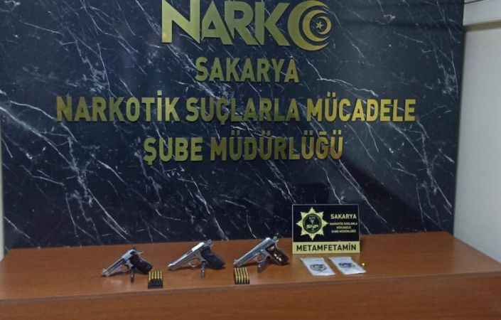 Sakarya'da uyuşturucu operasyonlarında yakalanan 5 zanlı tutuklandı