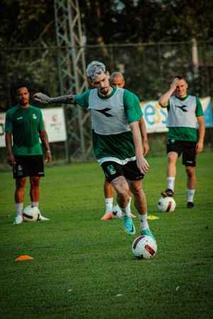 Sakaryaspor, Ümraniyespor maçının hazırlıklarını sürdürdü