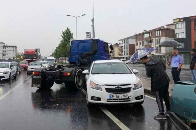 Düzce'de maddi hasarlı kaza