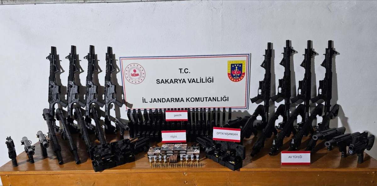 Sakarya'da kaçak silah operasyonu 2 tutuklama