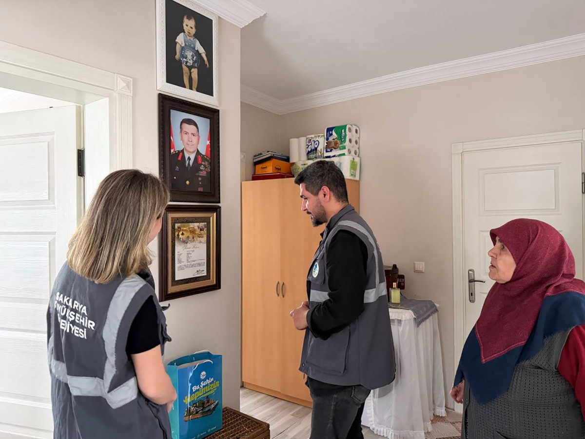 Sakarya Büyükşehir’den şehit annelerine anlamlı ziyaret