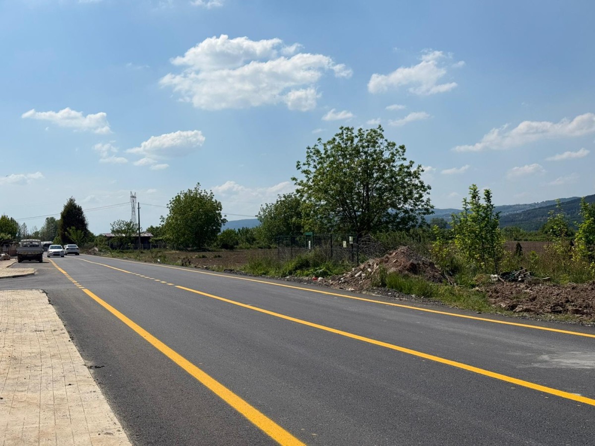 Arifiye Siteler Caddesi yeni yüzüne kavuştu