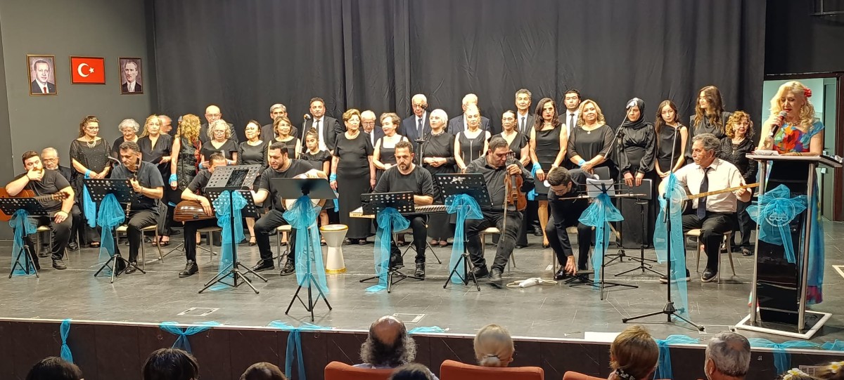 Trabzonlular Derneği Dostlar Korosu’ndan Muhteşem Konser