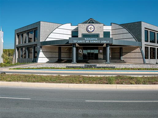 SAKARYA E-TİCARETTE EZBER BOZUYOR