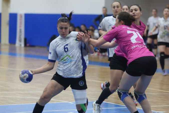 Poyrazın Kızları son maçında da rakibine 2 sayı teslim oldu