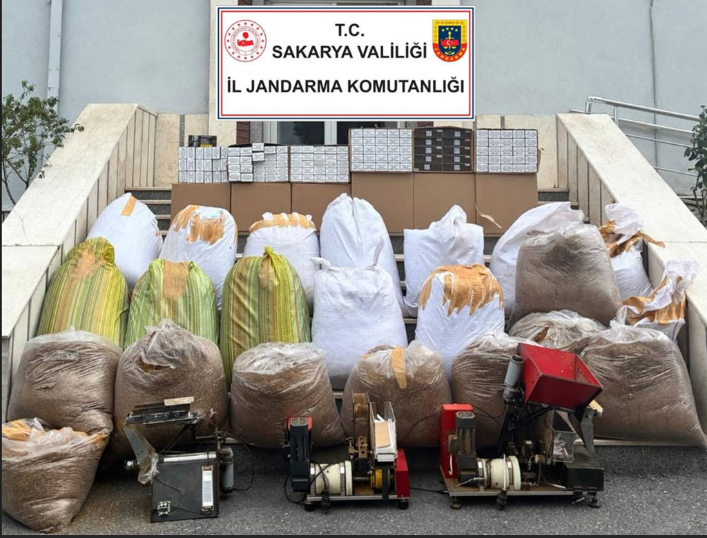 Sakarya'da kaçakçılık operasyonunda 2 gözaltı
