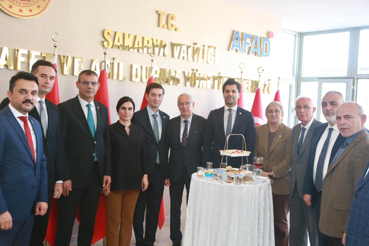 SAKARYA BAROSU'NDA YENİ DÖNEM: BAŞKAN VE KURUL ÜYELERİ MAZBATALARINI ALDI