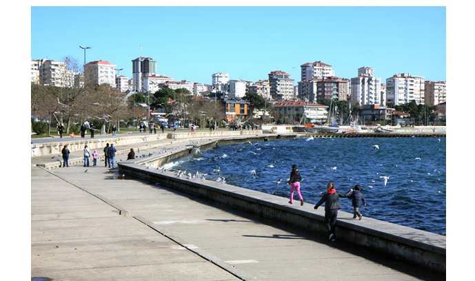 İSTANBUL'UN GÖZDE SEMTİ KADIKÖY