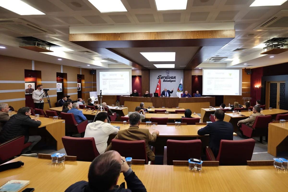 Serdivan Belediyesi Yönetimi Acil Koduyla Toplandı