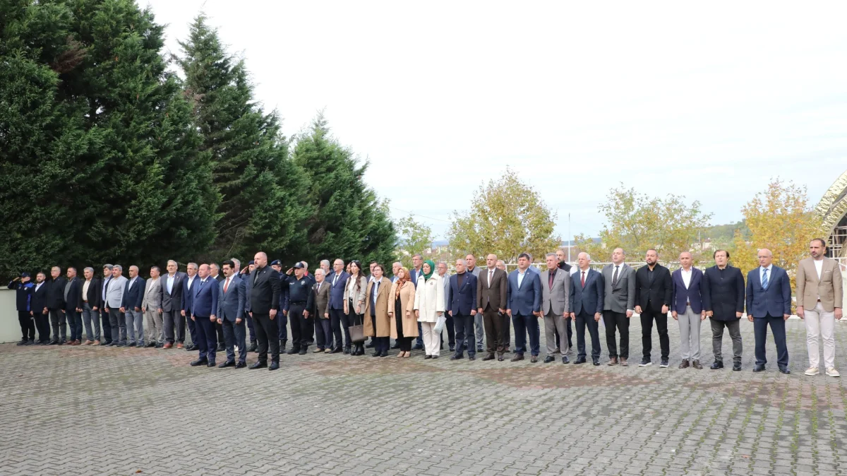 Ferizli'de muhtarlar günü törenle kutlandı
