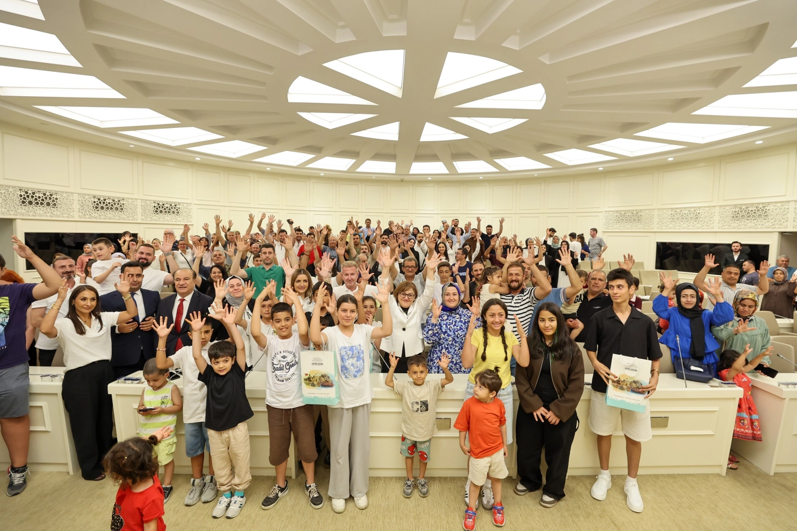 “Duy Beni” Projesiyle 44 Çocuk Yeniden İşitmeye Başladı
