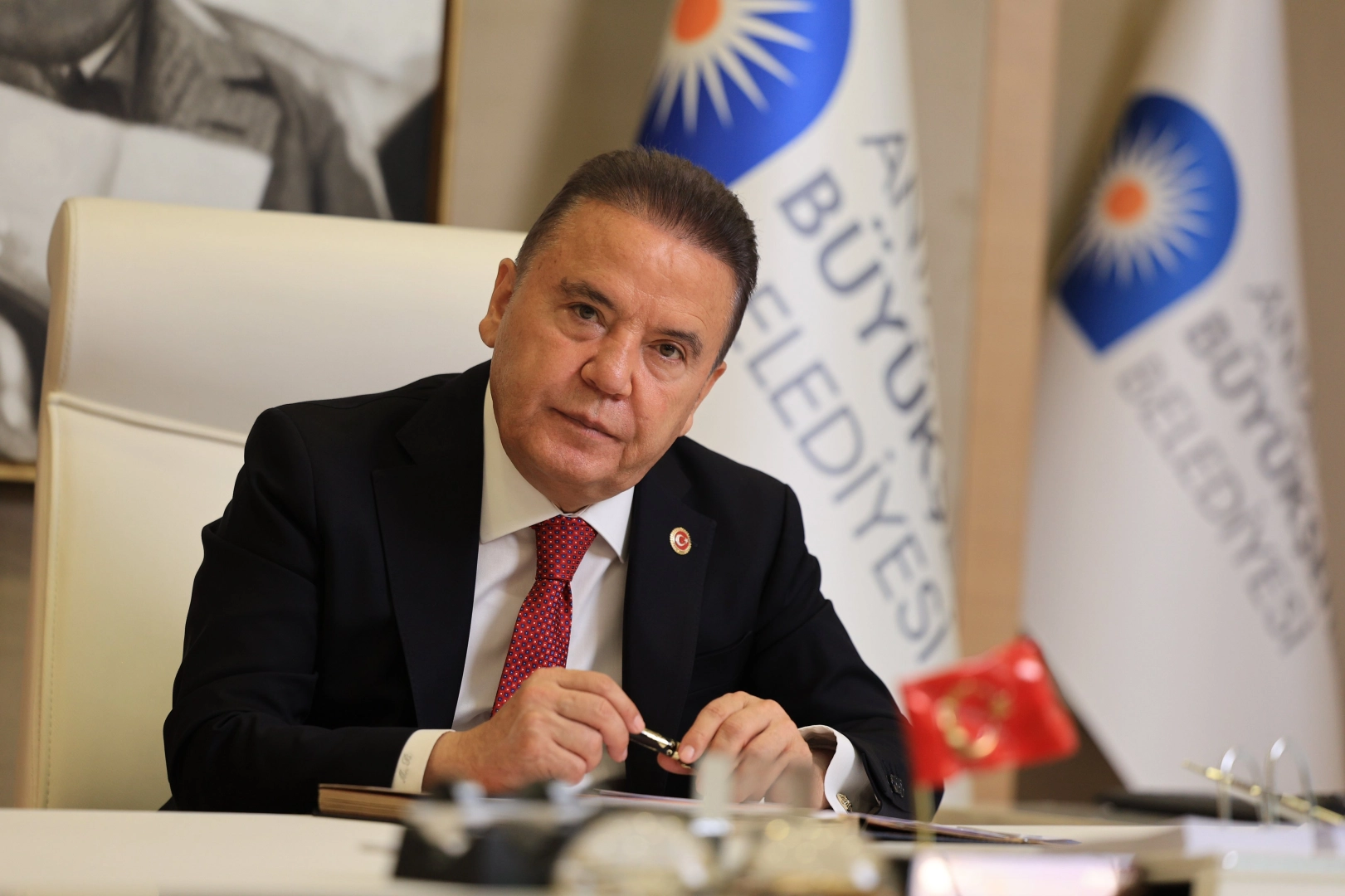 Tutukluluğunun 1. yılında Muhittin Böcek'ten dikkat çeken mesaj..