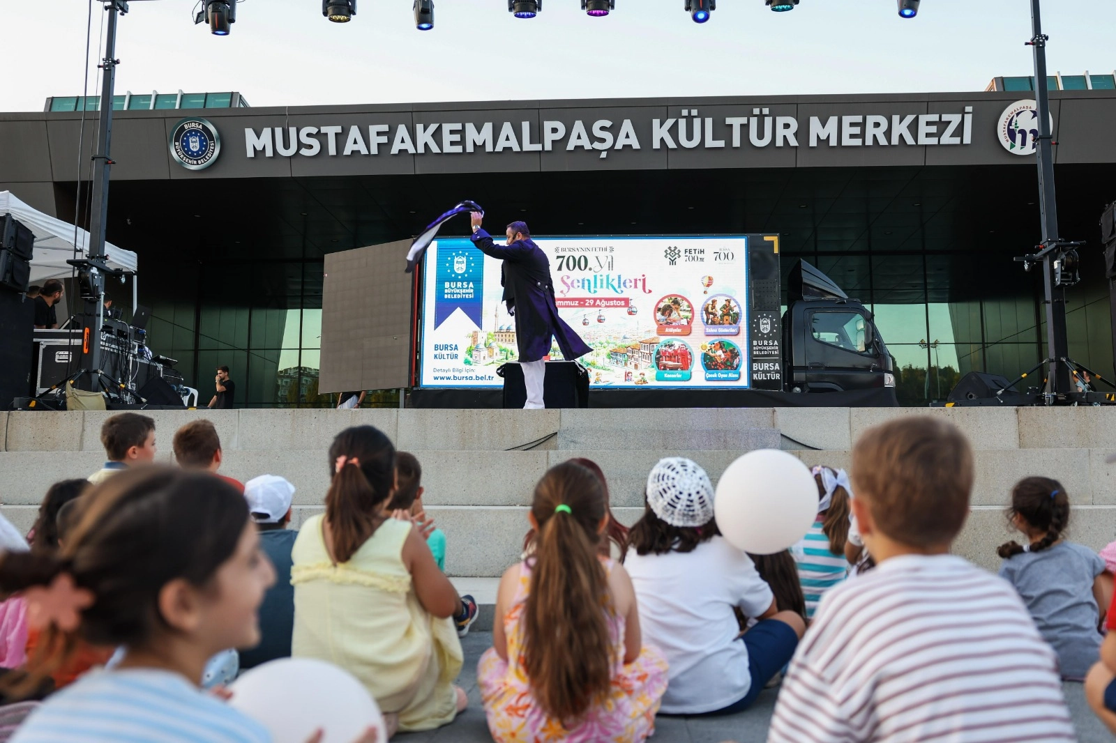 Bursa'da 700. Yıl İlçe Şenlikleri'nde Mustafakemalpaşa heyecanı