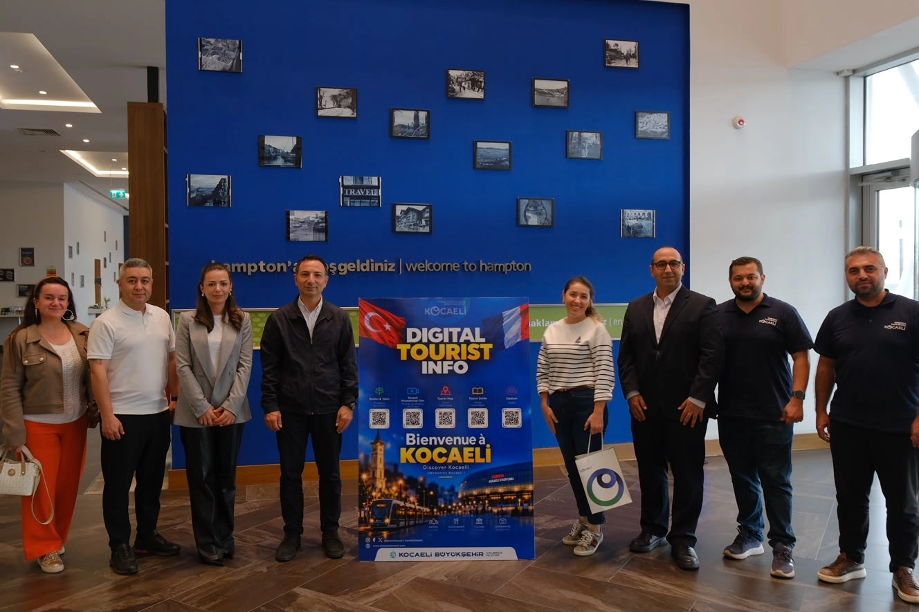 Kocaeli, Fransa Maçı Öncesi Fransız Futbolseverleri Ağırlamaya Hazırlanıyor