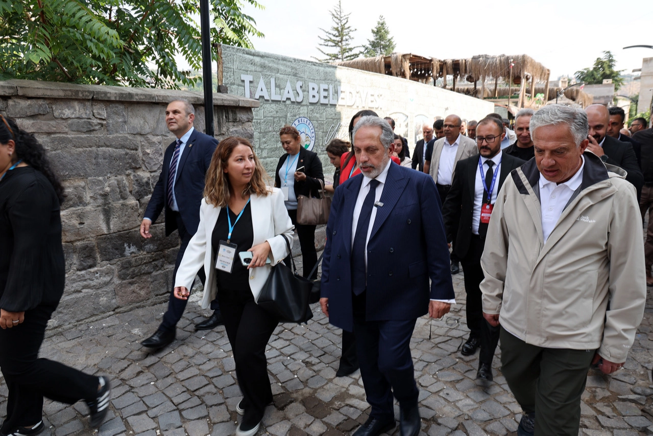 TKB üyelerinden Kayseri Talas Osmanlı Sokağı'na övgü