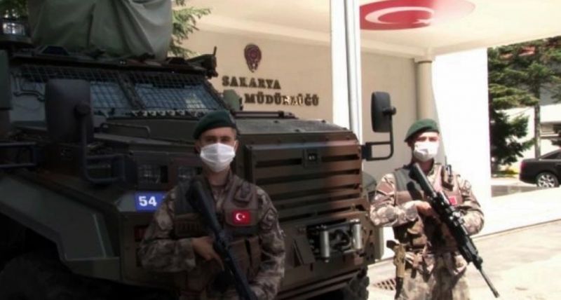 Sakarya İl Emniyet Müdürü’nü duygulandıran ‘Babalar Günü’ sürprizi
