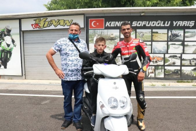 Küçük Ramazan’ın hayalini Kenan Sofuoğlu gerçeğe dönüştürdü