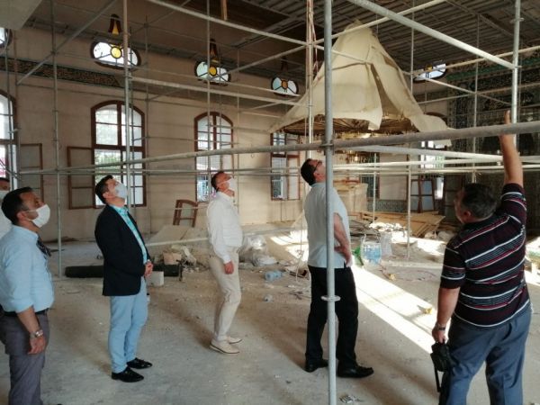 Tarihi Orhan Camii restorasyonu sürüyor