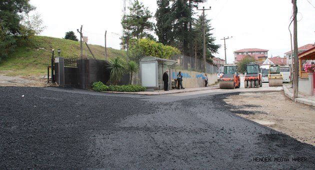 Maltepe Caddesi Asfaltlanıyor