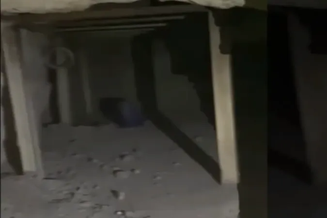 Pençe-Kilit'te teröristlere ait mağaraya imha!