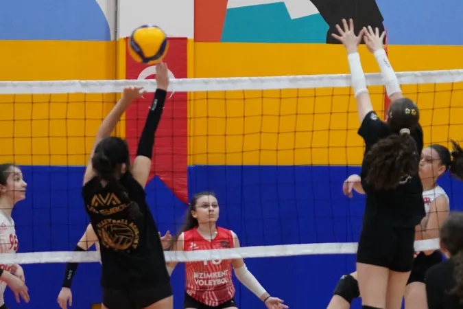 İstanbul Beylikdüzü'nde voleybol turnuvası başladı