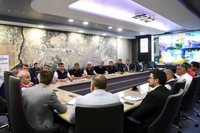 Malatya sağanak yağış sonrası tüm ekipleriyle sahadaydı