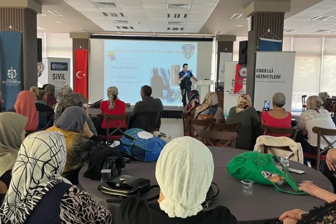 Kocaeli'de Hayatın İçindeyim Projesi ile 65 yaş üstüne eğitim