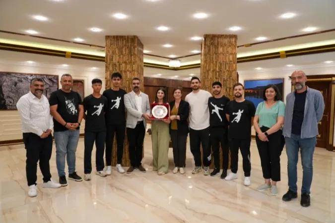 Diyarbakır Büyükşehir şampiyon sporcuları ağırladı
