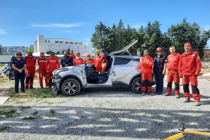 Kocaeli İtfaiyesi’nden AKUT’a eğitim desteği