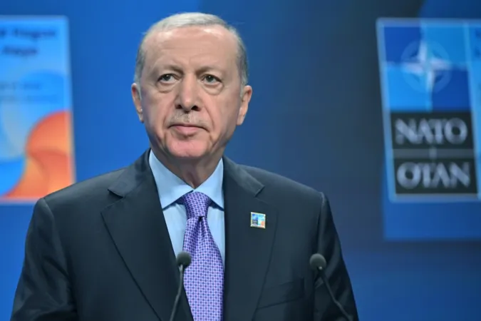 Erdoğan’ın Hollanda dönüşü mesajları: Savunma, barış ve terörle mücadele