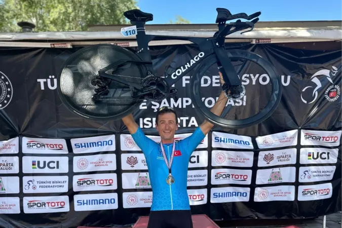 Mudanya'nın bisiklet sporcusu zirveye pedal çevirdi
