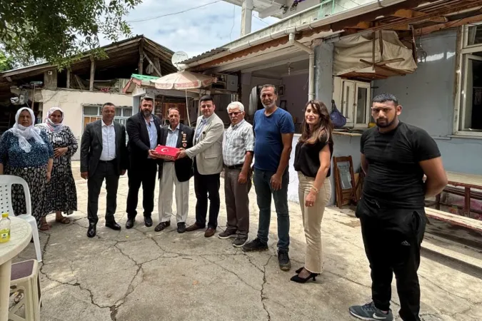 İzmit Belediyesinden Kıbrıs Gazilerine anlam yüklü ziyaret