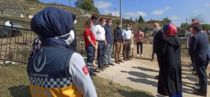 112 Acil Sağlık ekipleri ve UMKE ekipleri tarihi kalıntılarda kazı yaptı