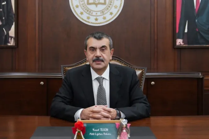 Şehit öğretmen Yılmaz'a Bakan Tekin'den anma mesajı