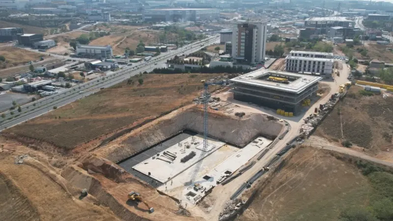 Çayırova’da projeler hızla yükseliyor
