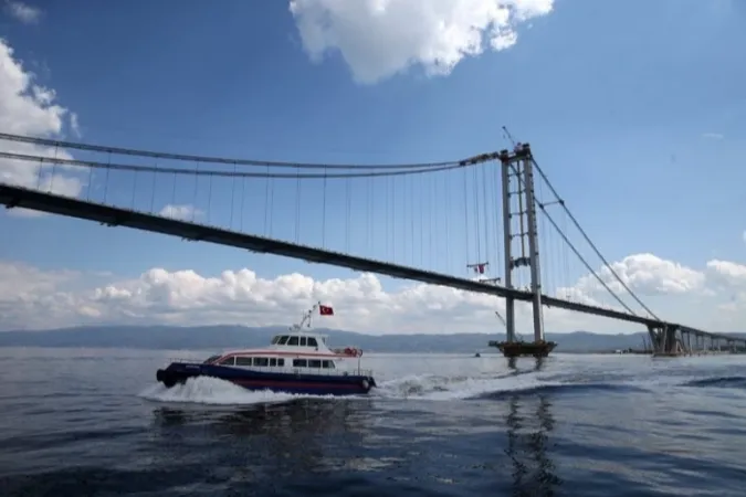 Limanlar Yönetmeliği'ne ince ayar; Osmangazi Köprüsü'nden geçiş kuralları güncellendi