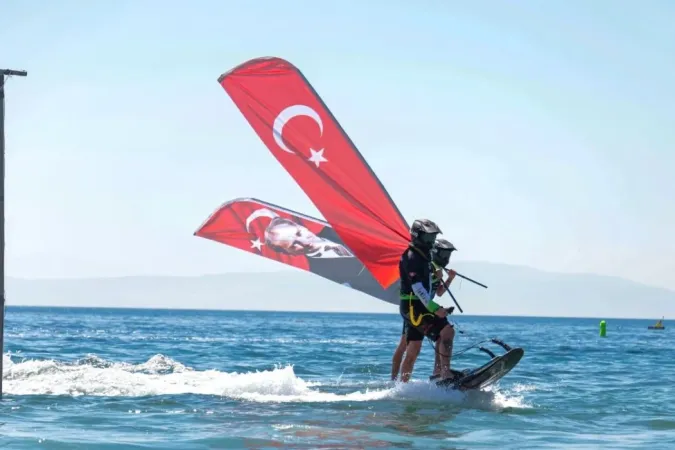 Bursa Gemlik Körfezi’nde su şöleni
