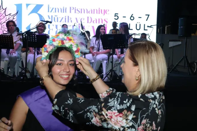 'Pişmaniye Güzeli'nin tacı Fatma Başkan'dan