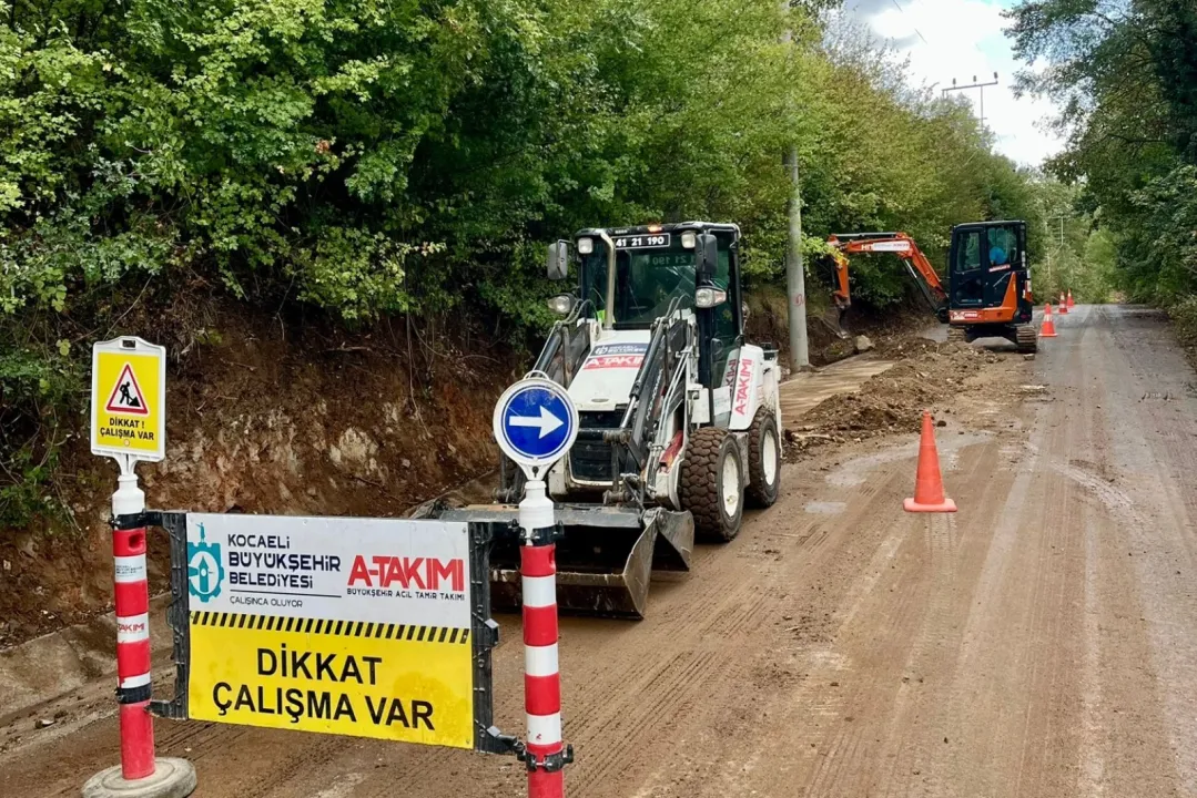 Kocaeli'de kapsamlı V kanal temizliği