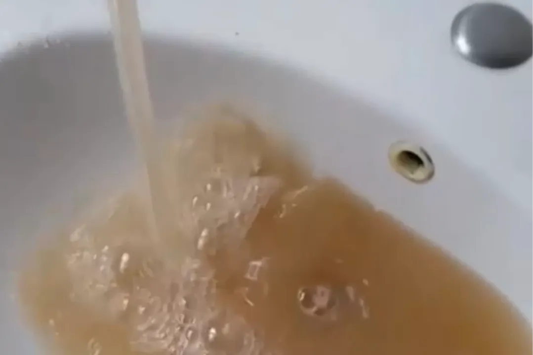 Düzce'de her yağış sonrası musluktan çamur isyanı!