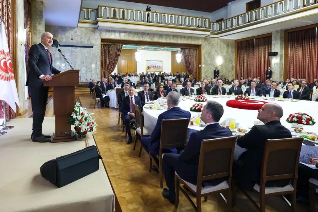 TBMM Başkanı Kurtulmuş Büyükelçilere seslendi: 