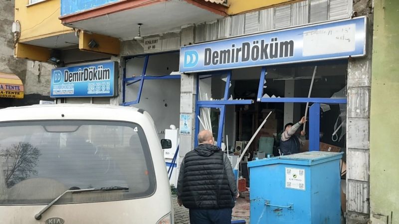 Kocaeli’de tüp gaz patlayan iş yeri harabeye döndü