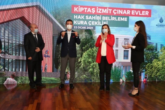 İzmit Çınar Evler’nde hak sahipleri kurayla belirlendi
