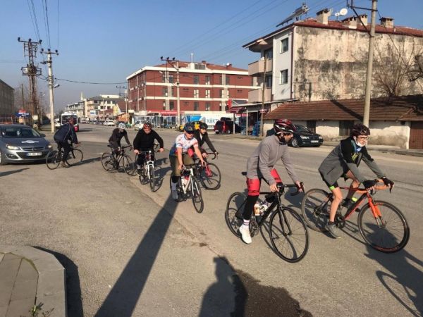 106 kilometre pedal çevirecekler