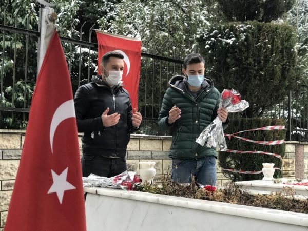 Sevgililer Günü’nde şehitler unutulmadı